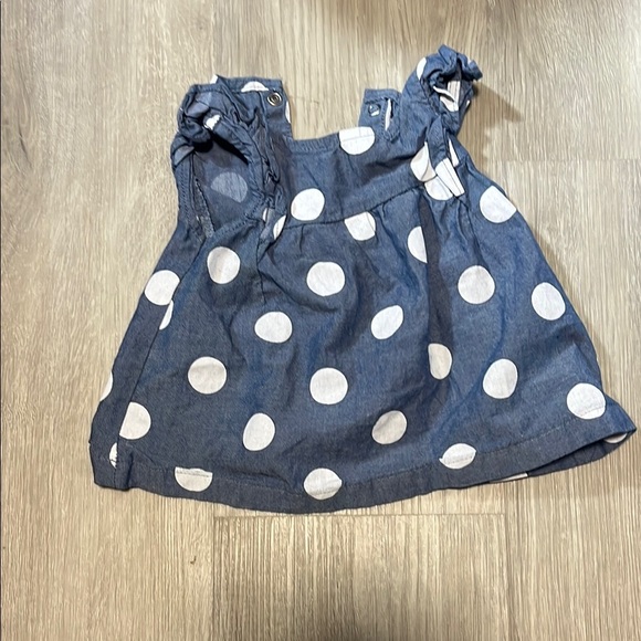 4/$20 Blue Polka Dot Sleeveless Top - Picture 1 of 1